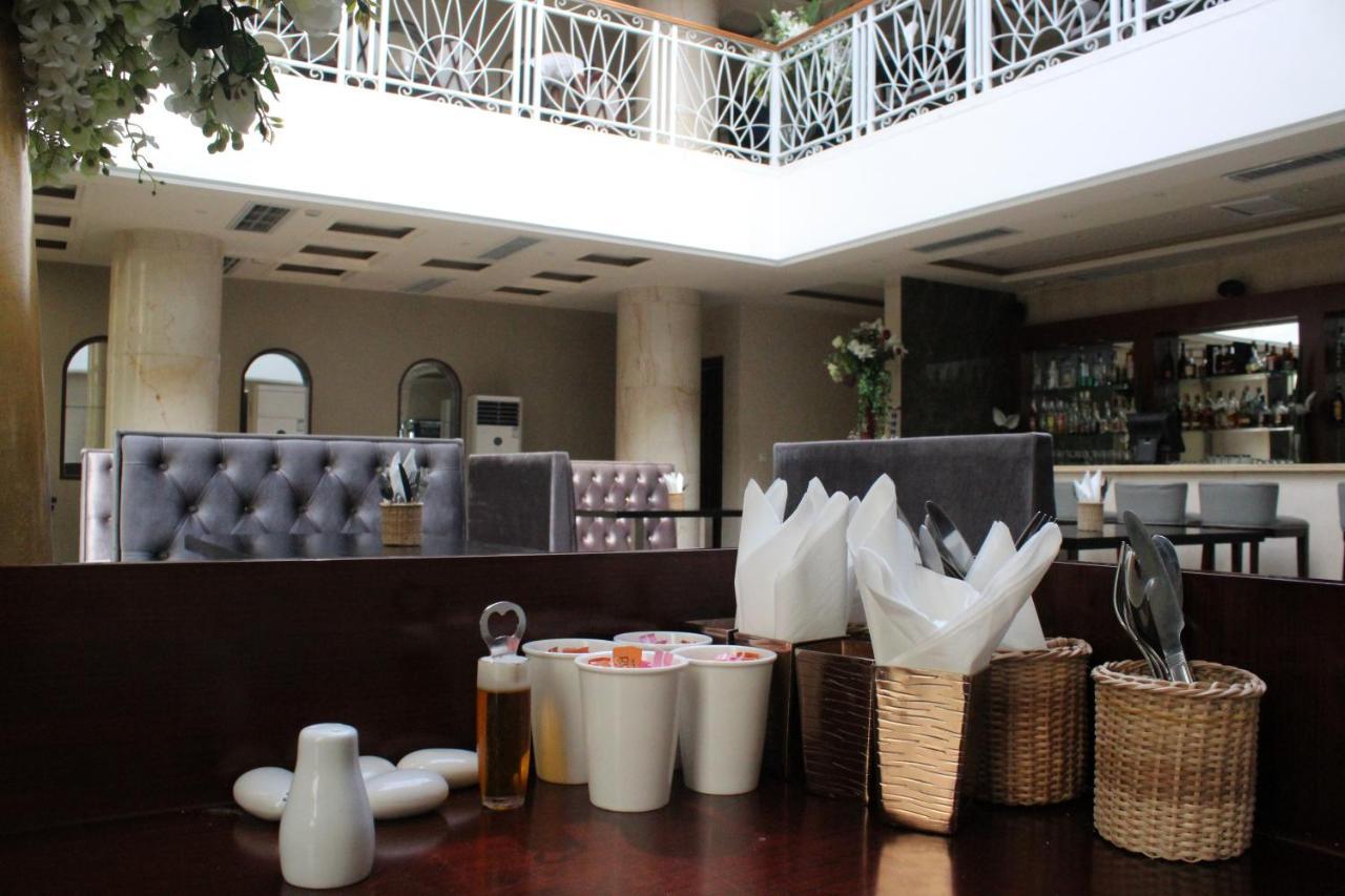 Hotel Amaritsah 布拉柴维尔 外观 照片